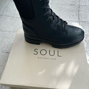 SOUL Naturalizer Black Lace-Up Boots Water Repellent